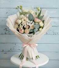 Букет цветов из:  Розы и Лизиантусы в Евсеево