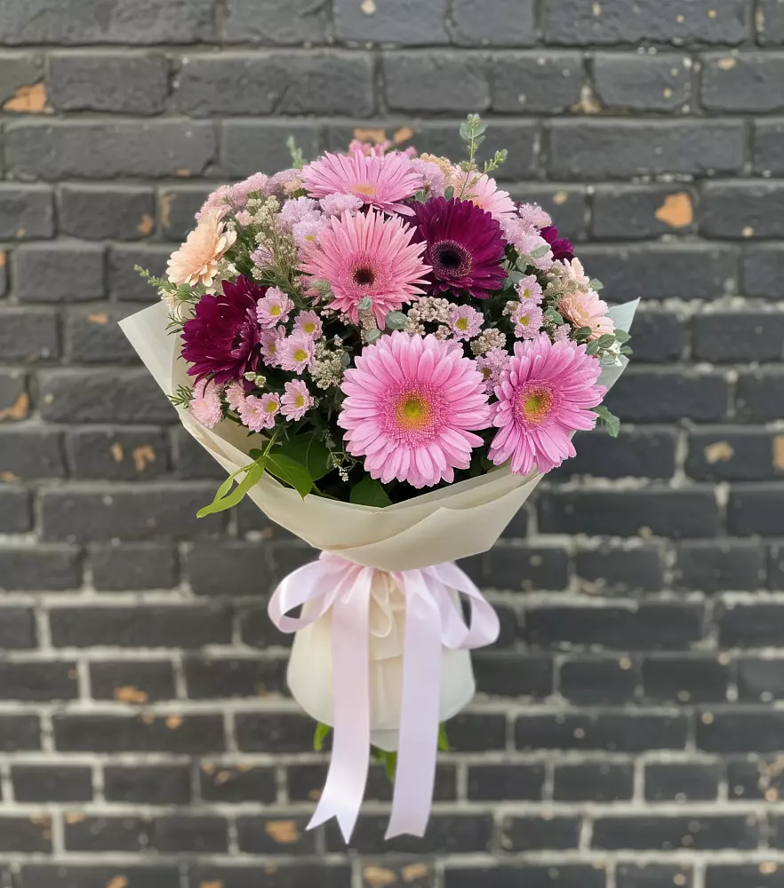 Букет цветов из: Герберы и Хризантемы в Евсеево