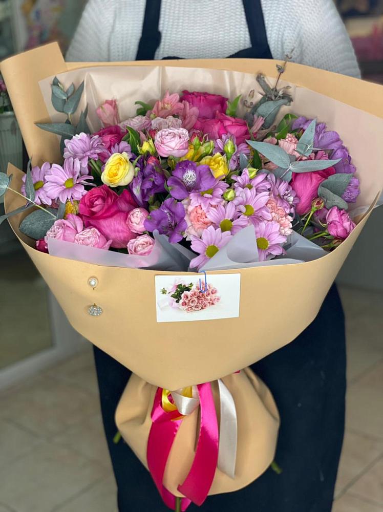 Букет цветов из: Хризантемы, Гвоздики и Альстромерии в Евсеево