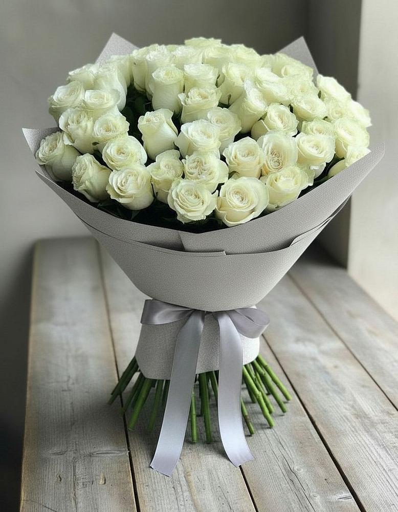 Букет 35 Белых роз в Евсеево