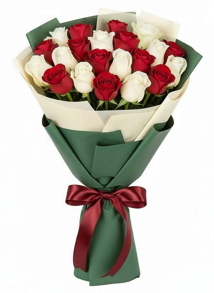 Букет Микс из красных и белых роз в Евсеево