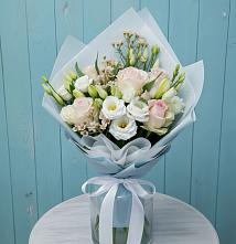 Букет цветов из:  Розы и Лизиантусы в Евсеево